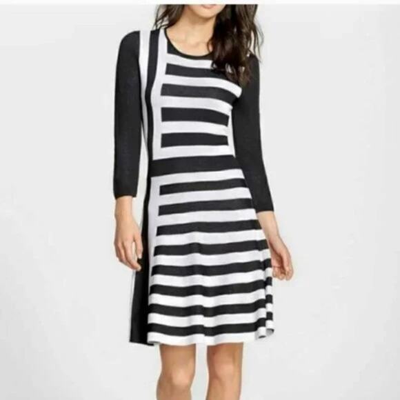 ELIZA J Black White Striped Long Sleeve Knit Fit and Flare Dress PETITE MEDIUM - Picture 1 of 10